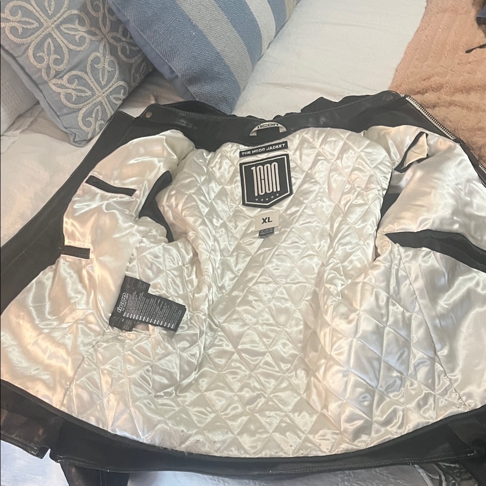 ICON 1000: THE HOOD JACKET - Picture 9 of 12